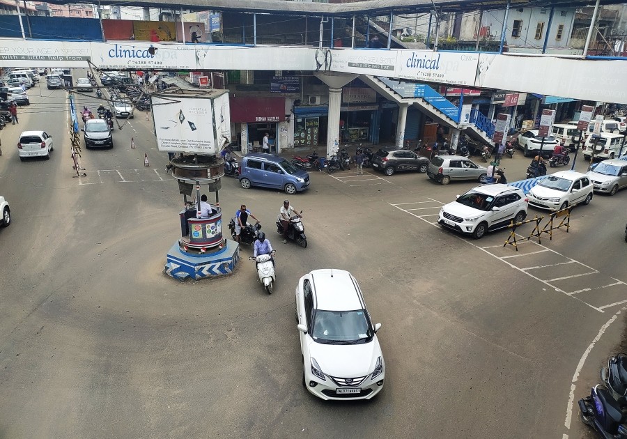 A traffic police manning the Holy Cross point in Dimapur. (Morung Photo)